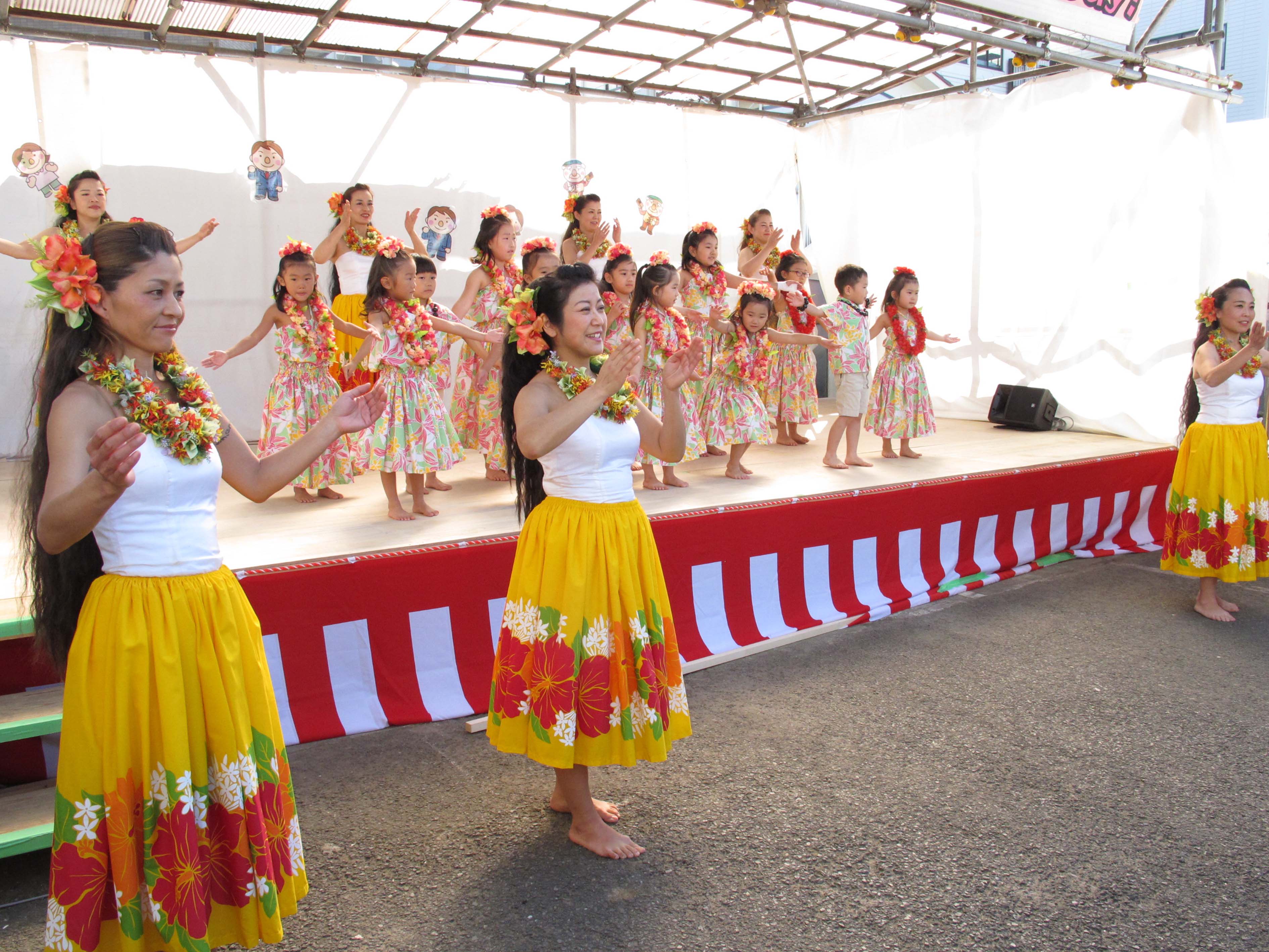 夢祭り　フラダンス2